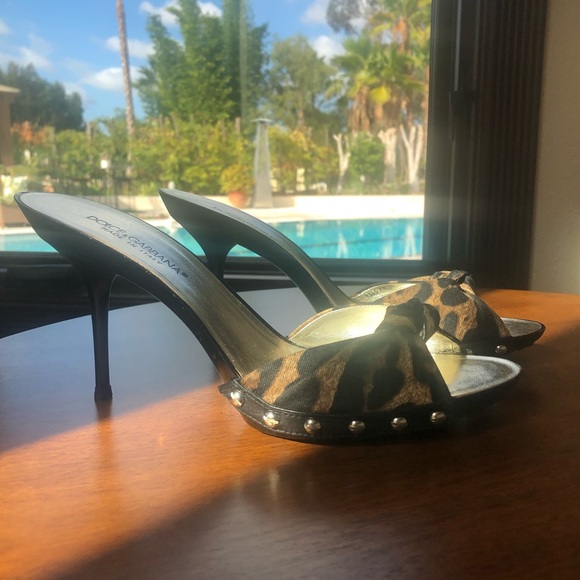 •Dolce&Gabbana Leopard Heels• - Picture 3 of 8